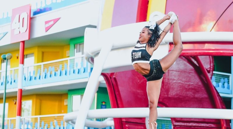 cheerleading tips for summer practices in the heat